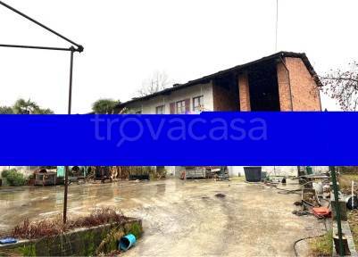 casa indipendente in vendita a Bagnolo Piemonte