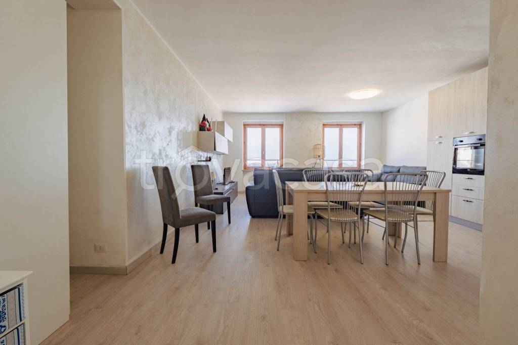 appartamento in vendita a Bagnolo Piemonte in zona Rucas