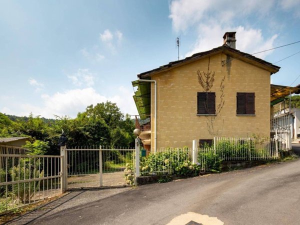 casa indipendente in vendita a Bagnolo Piemonte