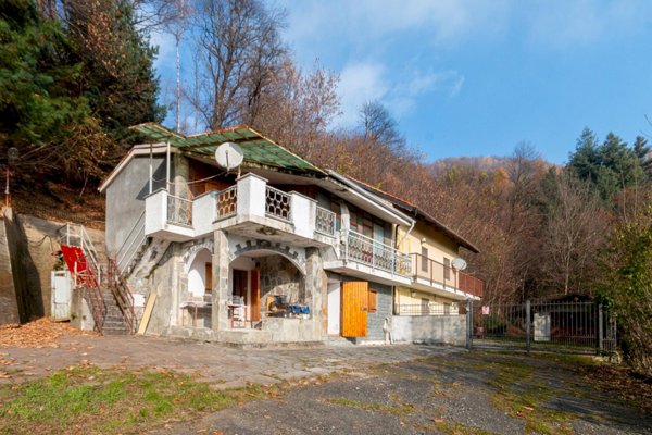 casa indipendente in vendita a Bagnolo Piemonte in zona Montoso
