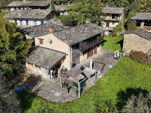 casa indipendente in vendita a Bagnolo Piemonte