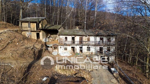 casa indipendente in vendita a Bagnolo Piemonte
