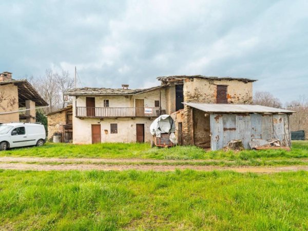 casa indipendente in vendita a Bagnolo Piemonte