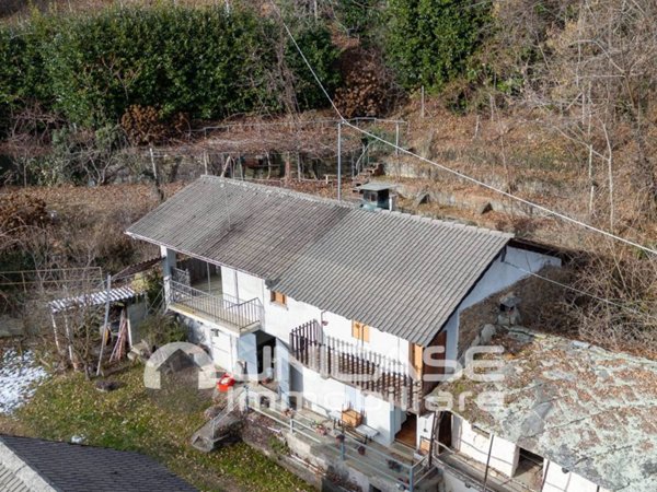 casa indipendente in vendita a Bagnolo Piemonte