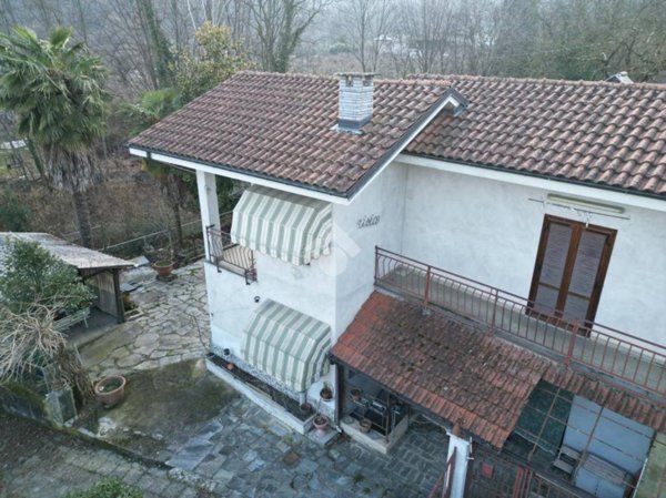 casa indipendente in vendita a Bagnolo Piemonte