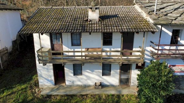casale in vendita a Bagnolo Piemonte