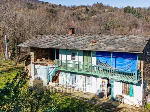 casa indipendente in vendita a Bagnolo Piemonte