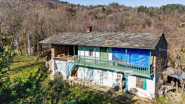 casa indipendente in vendita a Bagnolo Piemonte