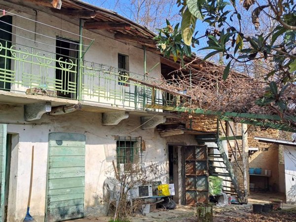 casa indipendente in vendita a Bagnolo Piemonte