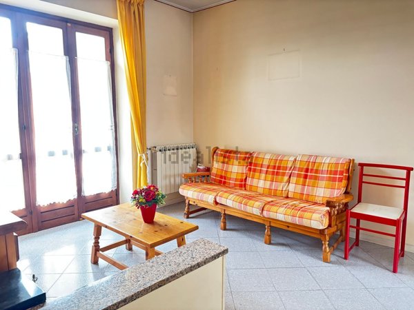 casa indipendente in vendita a Bagnolo Piemonte