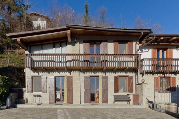casa indipendente in vendita a Bagnolo Piemonte