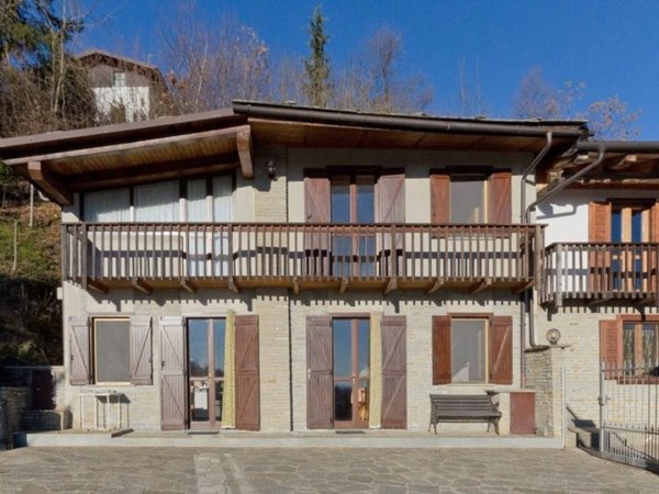 casa indipendente in vendita a Bagnolo Piemonte in zona Rucas