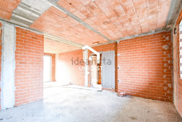 casa indipendente in vendita a Bagnolo Piemonte