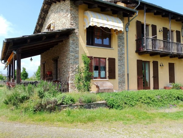casa indipendente in vendita a Bagnolo Piemonte