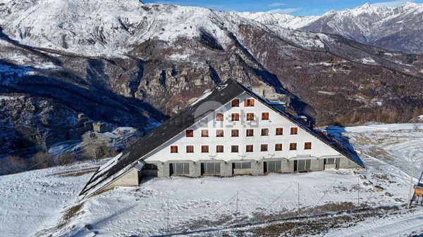 casa indipendente in vendita a Bagnolo Piemonte in zona Rucas