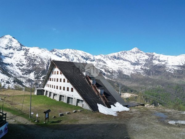 casa indipendente in vendita a Bagnolo Piemonte in zona Rucas