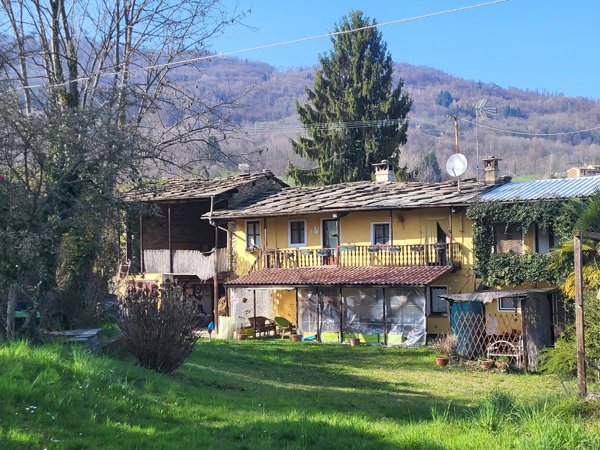 casa indipendente in vendita a Bagnolo Piemonte