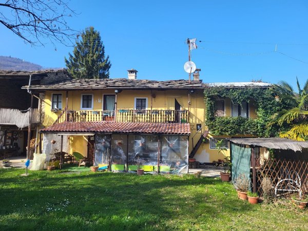 casa indipendente in vendita a Bagnolo Piemonte