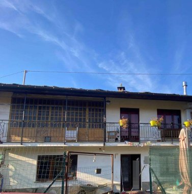 casa indipendente in vendita a Bagnolo Piemonte