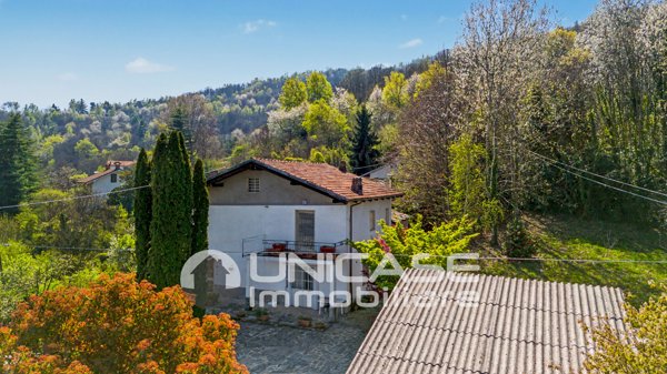 casa indipendente in vendita a Bagnolo Piemonte