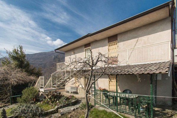 casa indipendente in vendita a Bagnolo Piemonte