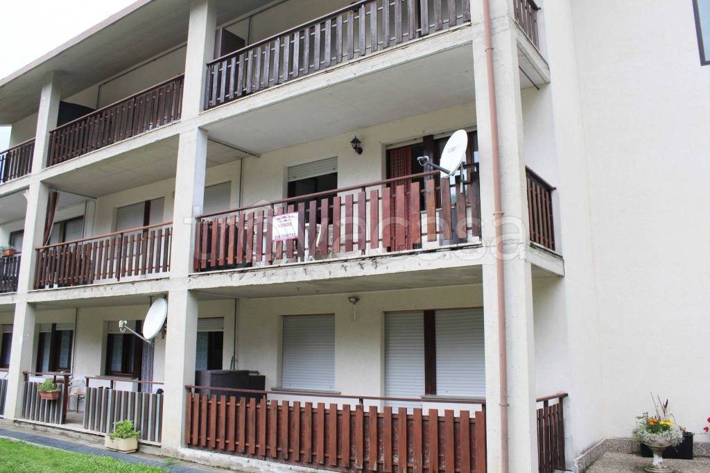 appartamento in vendita a Bagnolo Piemonte in zona Montoso