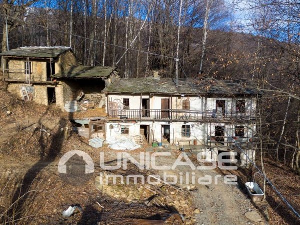 casa indipendente in vendita a Bagnolo Piemonte in zona Rucas