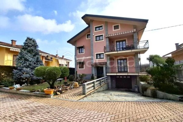 casa indipendente in vendita a Bagnolo Piemonte
