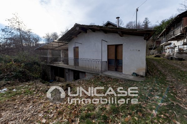 casa indipendente in vendita a Bagnolo Piemonte in zona Rucas