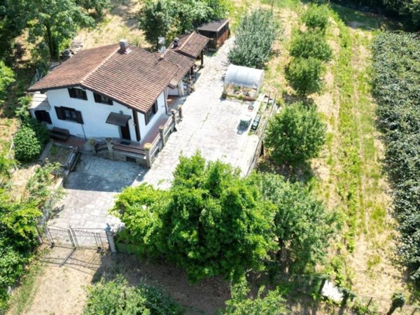 casa indipendente in vendita a Bagnolo Piemonte in zona Rucas