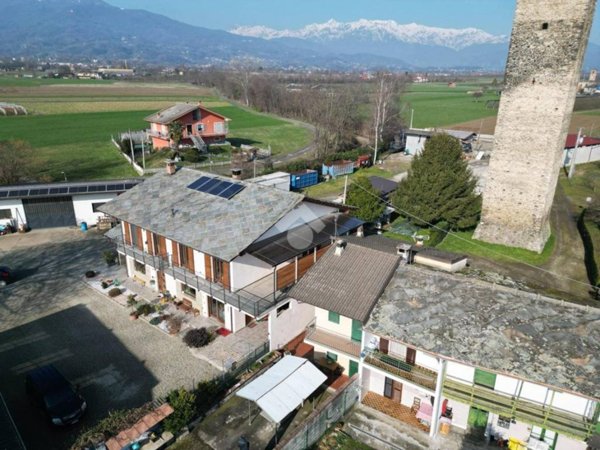 casa indipendente in vendita a Bagnolo Piemonte in zona Rucas
