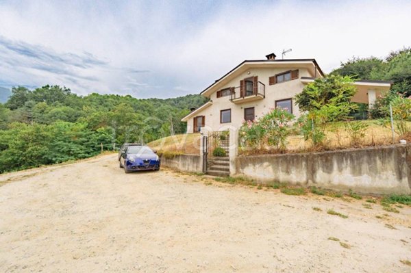 casa indipendente in vendita a Bagnolo Piemonte in zona Rucas