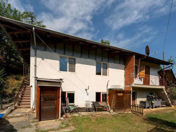 casa indipendente in vendita a Bagnolo Piemonte in zona Rucas