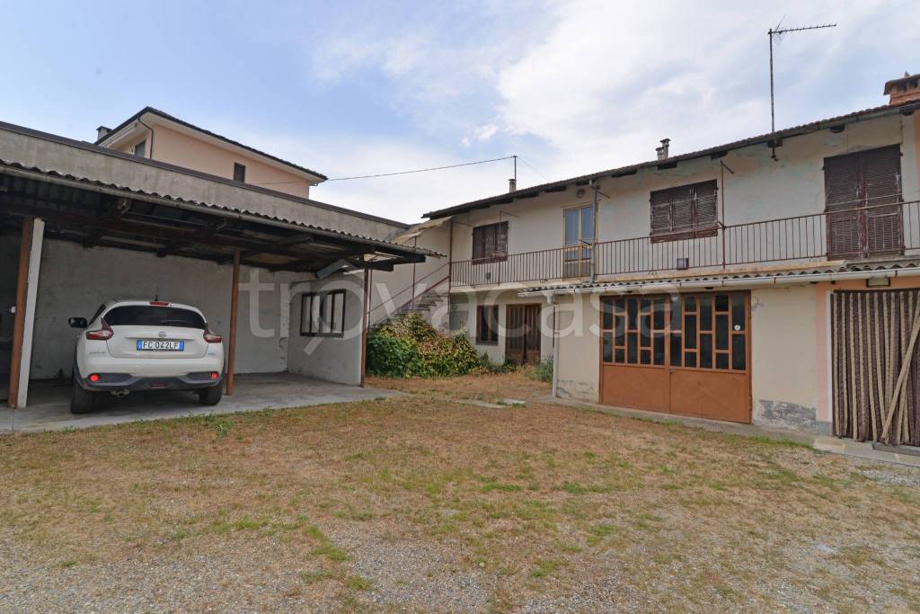 casa indipendente in vendita a Bagnolo Piemonte in zona Villaretto