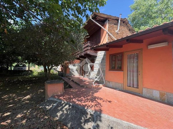 casa indipendente in vendita a Bagnolo Piemonte in zona Rucas