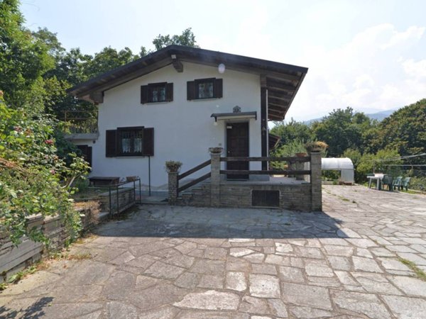 casa indipendente in vendita a Bagnolo Piemonte in zona Rucas
