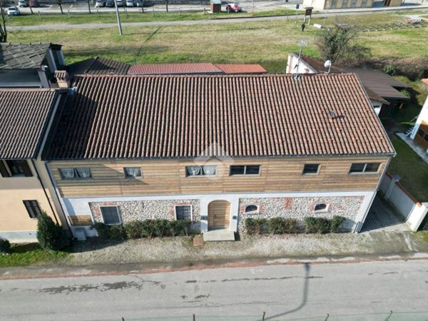 appartamento in vendita a Bagnolo Piemonte
