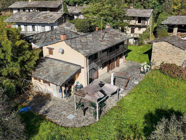 casa indipendente in vendita a Bagnolo Piemonte in zona Montoso