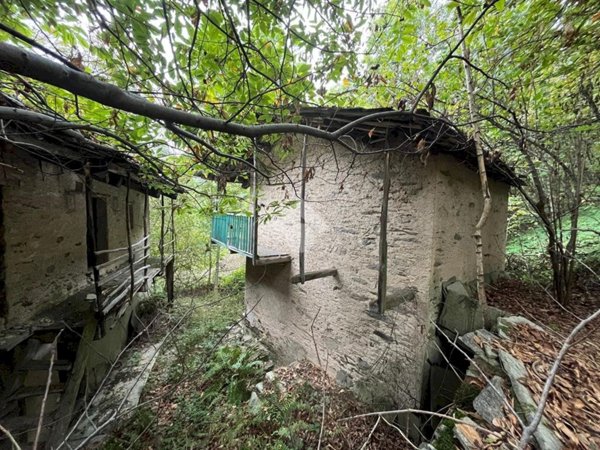 casale in vendita a Bagnolo Piemonte