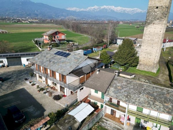 casa indipendente in vendita a Bagnolo Piemonte in zona Rucas