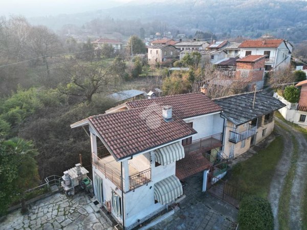 casa semindipendente in vendita a Bagnolo Piemonte