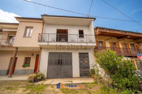 casa indipendente in vendita a Bagnolo Piemonte