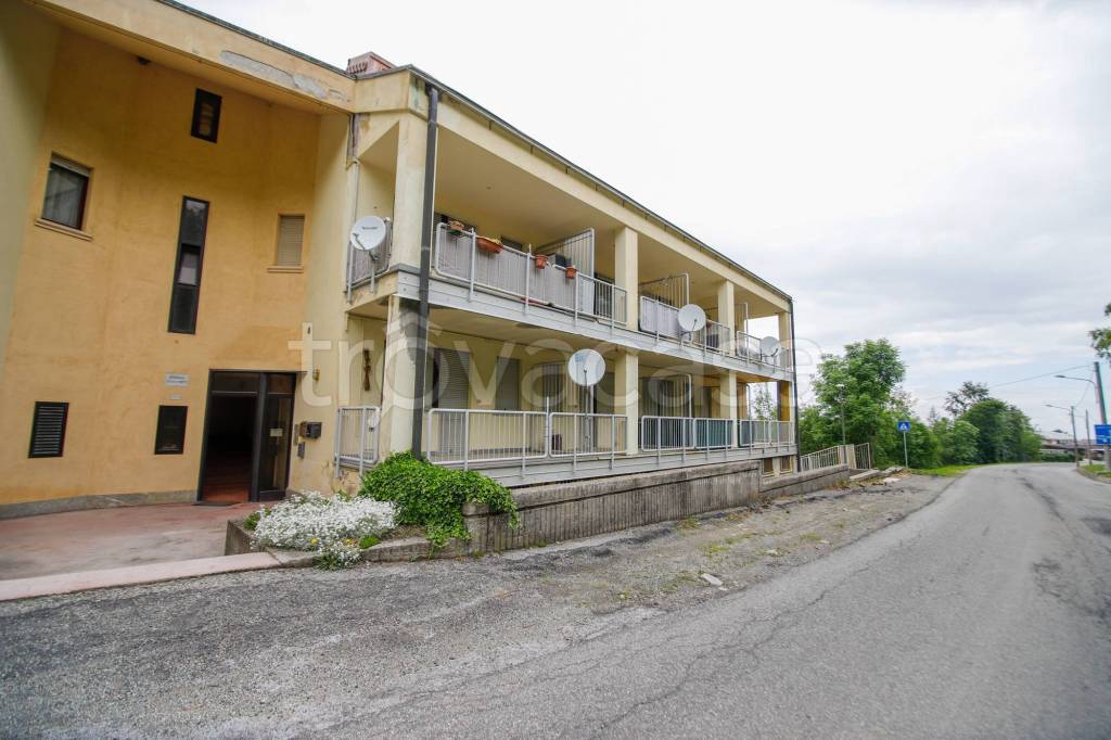 appartamento in vendita a Bagnolo Piemonte in zona Montoso