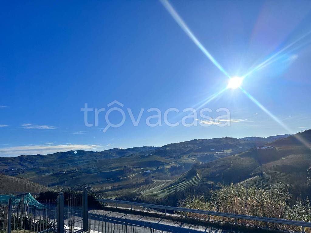 casa indipendente in vendita a Barbaresco