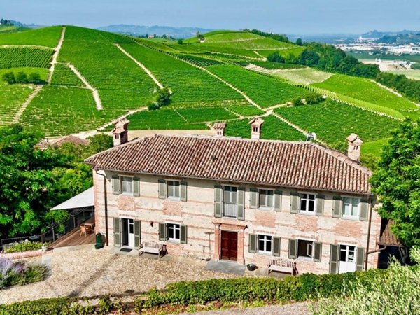 casa indipendente in vendita a Barbaresco