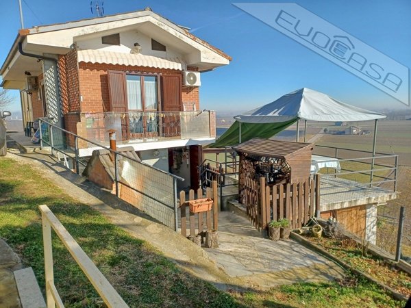 casa indipendente in vendita a Barge