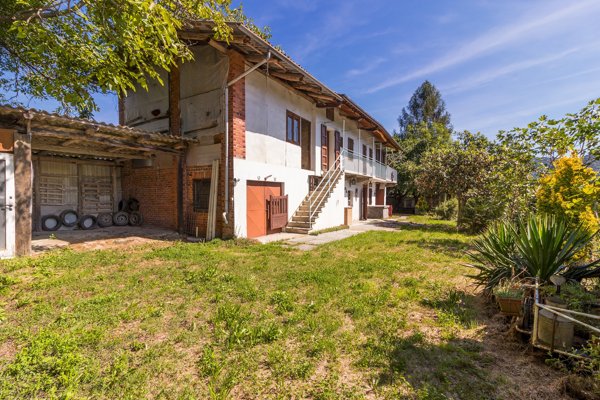casa indipendente in vendita a Barge