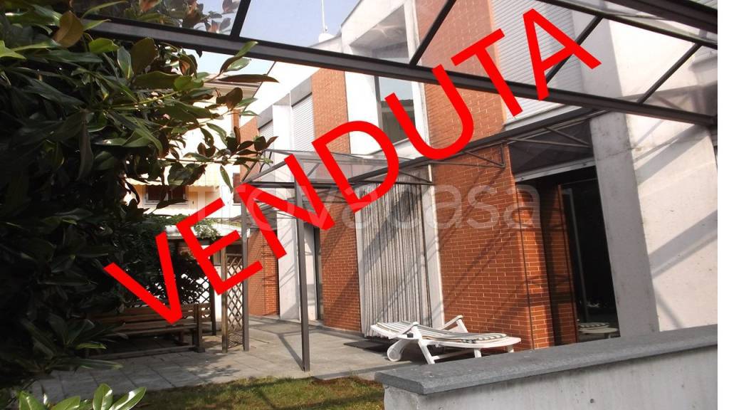 casa indipendente in vendita a Barge