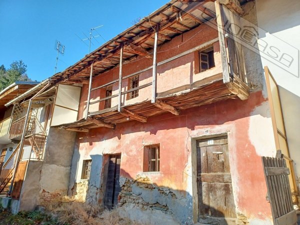 casa indipendente in vendita a Barge