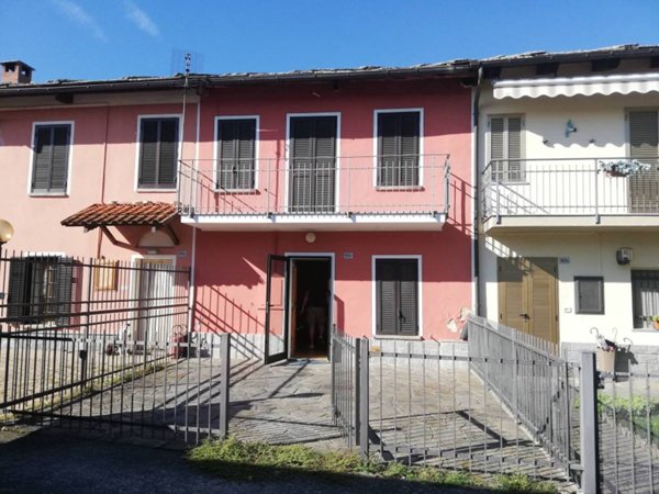 casa indipendente in vendita a Barge